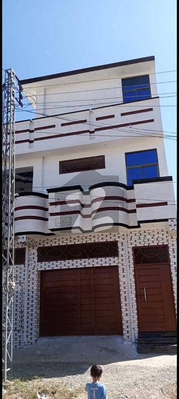 نور کالونی ہری پور میں 4 کمروں کا 7 مرلہ مکان 45.0 ہزار میں کرایہ پر دستیاب ہے۔
