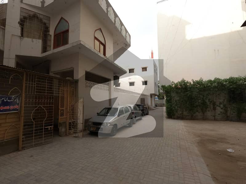 1000 Square Feet Flat Is Available For rent In Gulshan-e-Iqbal - Block 4