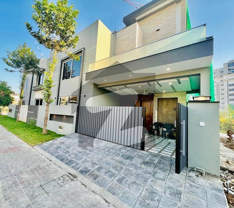 12 Marla Luxurious Brand New House Three sides Corner for Sale