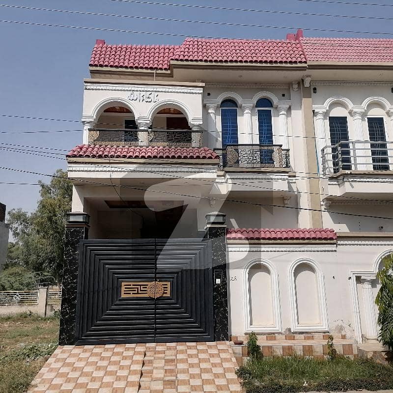 Prominently-Located House Available In Royal Palm City Sahiwal For Sale