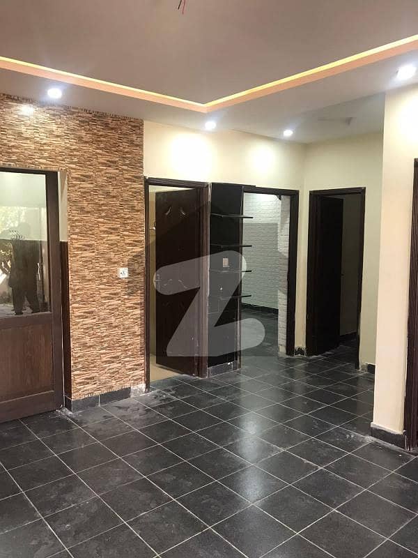 Lahore 5 Marla House For Sale In KhayabanEAmin Near Ring Road Lake