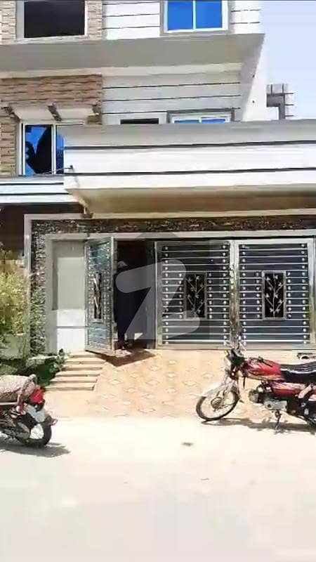 رائل بشیر گارڈن رحیم یار خان میں 6 کمروں کا 8 مرلہ مکان 1.5 کروڑ میں برائے فروخت۔