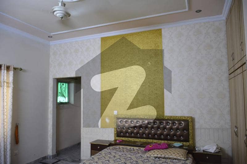 باگڑیاں لاہور میں 4 کمروں کا 4 مرلہ مکان 1.35 کروڑ میں برائے فروخت۔