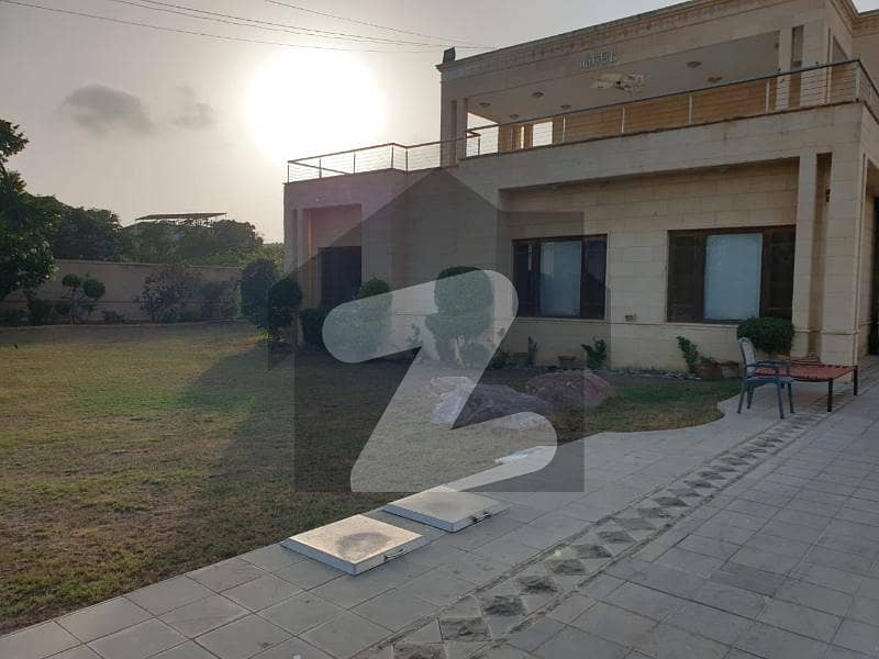 2200 Very Well Maintained Bungalow For Sale In DHA Phase 2