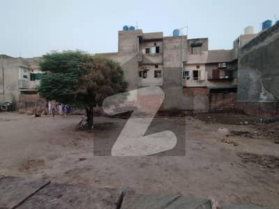 جوہر ٹاؤن فیز 1 جوہر ٹاؤن,لاہور میں 7 مرلہ رہائشی پلاٹ 1.5 کروڑ میں برائے فروخت۔