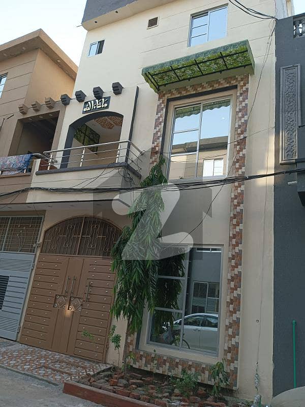 3.5 Marla Very Beautiful Hot Location House For Rent Available In