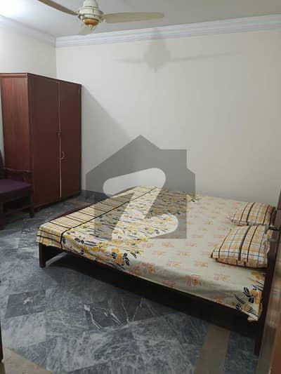 Fully Furnished Apartment 5 Marla Separate Upper For Rent Portion College Road Madina Town Near Women University Faisalabad