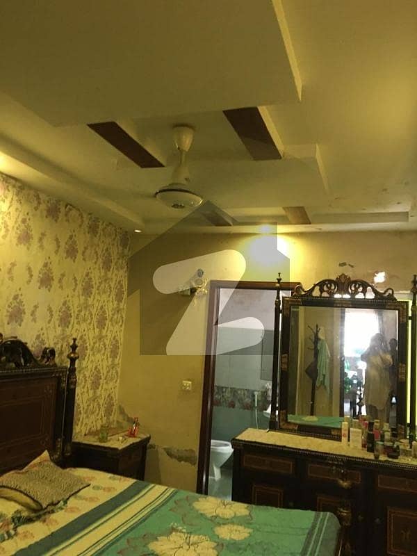 صدیقیہ سوسائٹی (کالج روڈ) لاہور میں 4 کمروں کا 4 مرلہ مکان 1.2 کروڑ میں برائے فروخت۔