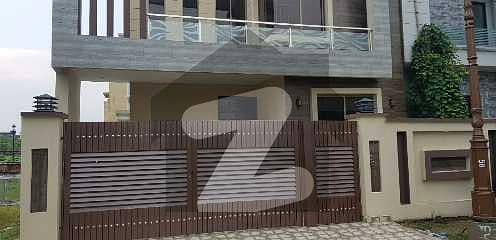 10 Marla Slightly Used House For Rent In Lake City - Sector M-5 Lahore