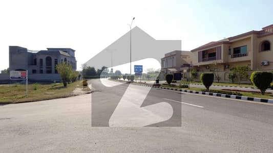 Park Facing 5 Marla Residential Plot For Sale In M7C2 Lake City Lahore