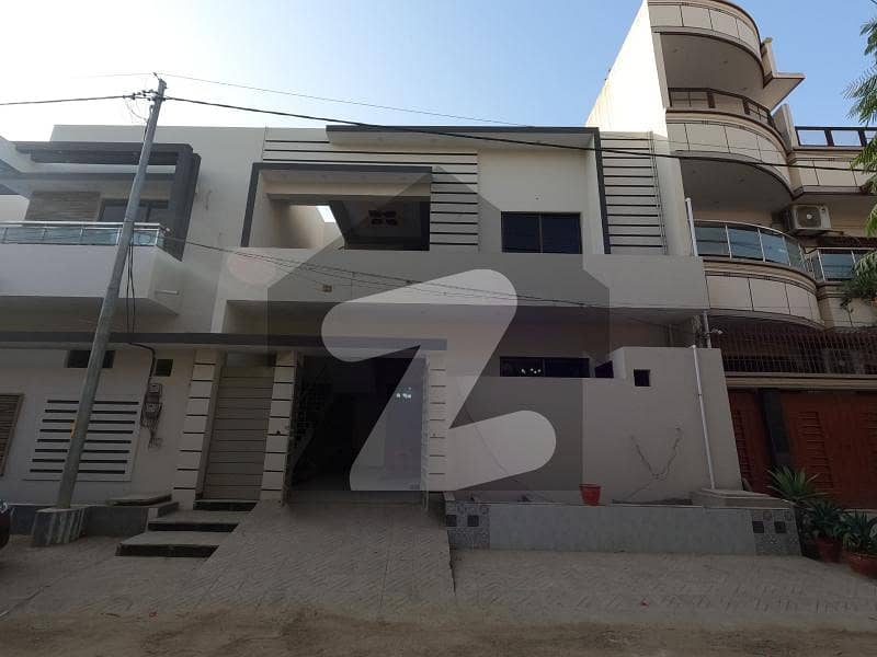 Prime Location House Of 200 Square Yards Available For Sale In Gulshan-E-Kaneez Fatima - Block 2