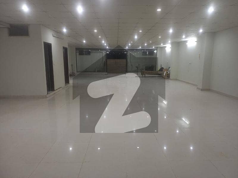 G-9 PRIME LOCATION 8000SQFT PLAZA AVAILABLE FOR RENT