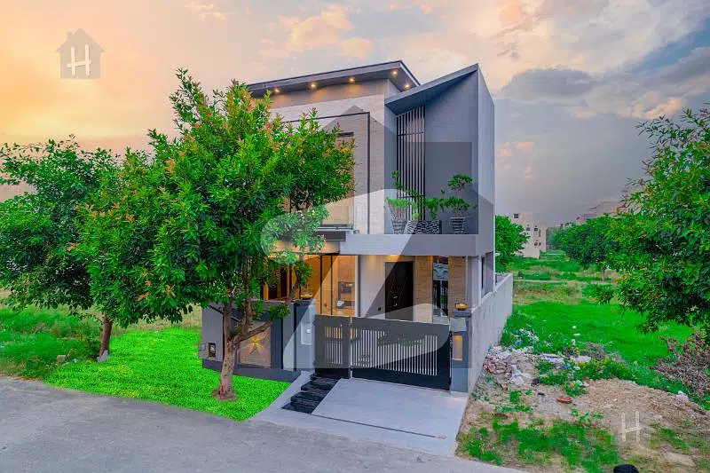 5 Malra Brand New Exotic Palace House For Sale