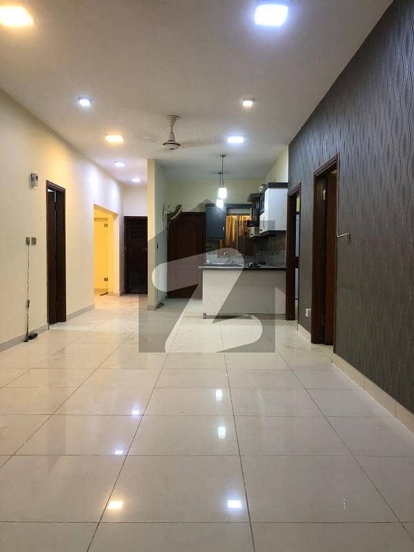 3 BED DRAWING DINNING WEST OPEN CORNER FLAT FOR RENT IN JAUHAR