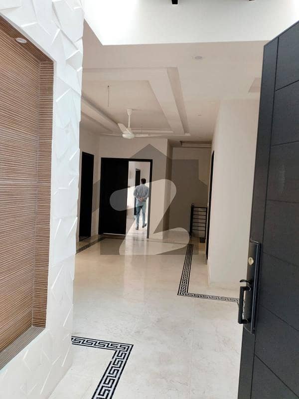 E11/3 1 Kanal Beautiful Full Houes 7 Bedroom E11/3 1 Kanal Beautiful Full Houes 7 Bedroom