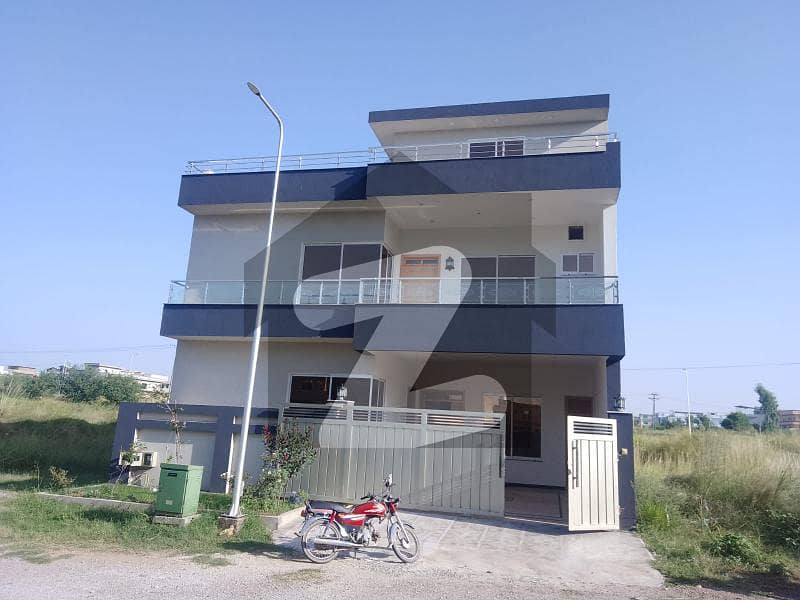 10 Marla Double Story Brand House For Sale In C-17 Sector