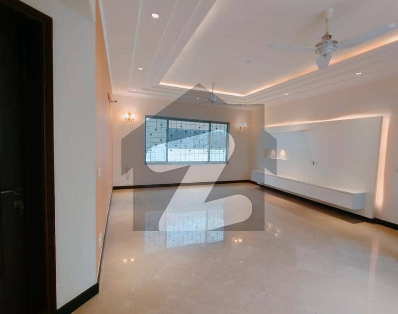 1 Kanal Upper Portion Lower Lock, Phase III, DHA DHA Phase 3, DHA