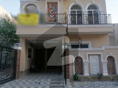 House Available For sale In Johar Town Phase 2 - Block Q