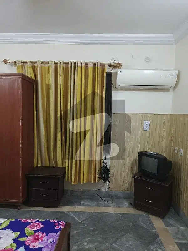 Fully furnished apartment flat for rent college road Madina town Faisalabad