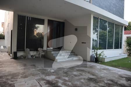 1 Kanal Slighlty Used Modern Bungalow For Sale In Phase 5