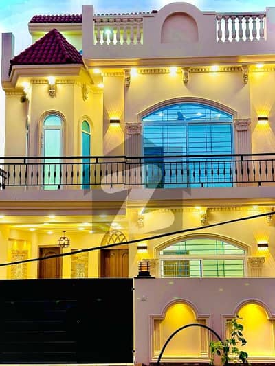 بش ایگزیکٹو ولاز ملتان میں 4 کمروں کا 4 مرلہ مکان 1.56 کروڑ میں برائے فروخت۔ بش ایگزیکٹو ولاز ملتان میں 4 کمروں کا 4 مرلہ مکان 1.56 کروڑ میں برائے فروخت۔