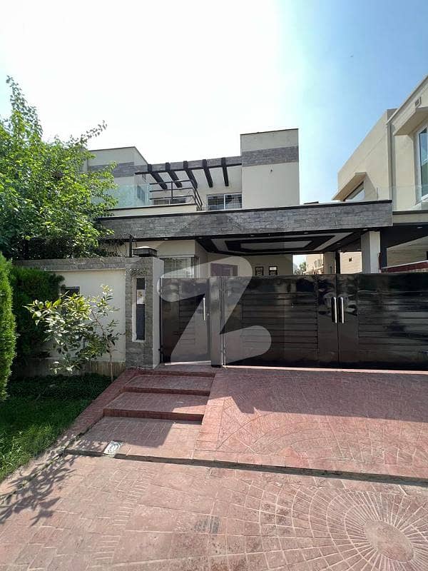 DHA PHASE-6 MODERN HOUSE FOR RENT ON LOW PRICE