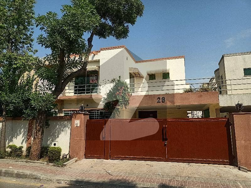 Safari Villas 3 Double Storey Freshly Renovated 12 Marla Single Unit 3 Bedroom House Available For Rent in Bahria Town Phase 2 Rawalpindi Islamabad