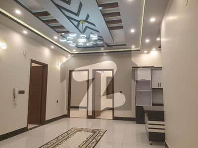 4 BED D/D. LUXURY PORTION AT THE PRIME LOCATION OF GULSHAN-E-IQBAL FOR SALE