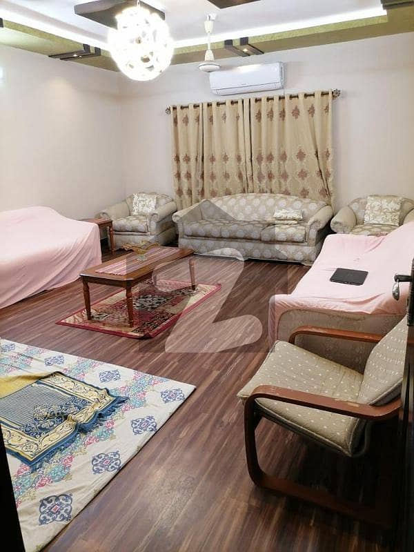3 Bed DD Spacious Flat for Sale in Chandni Chowk Society