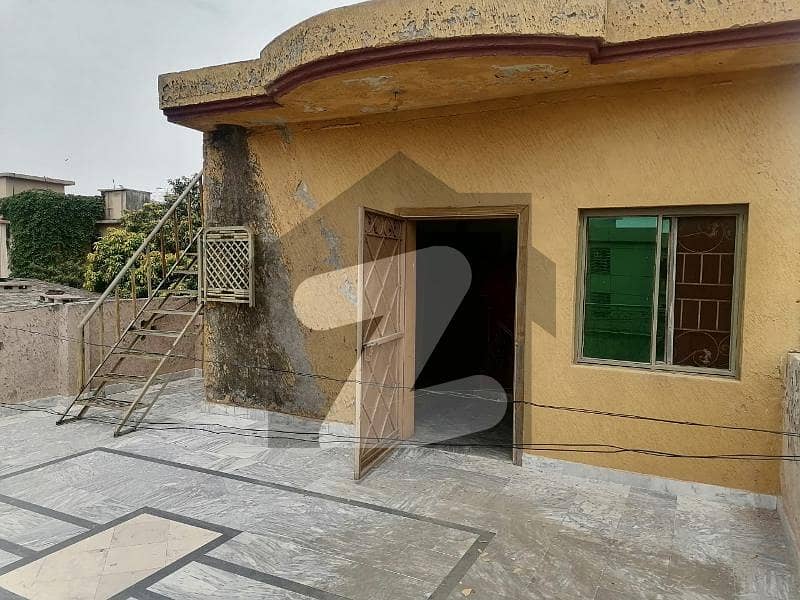 پشاور روڈ راولپنڈی میں 4 کمروں کا 4 مرلہ مکان 1.8 کروڑ میں برائے فروخت۔