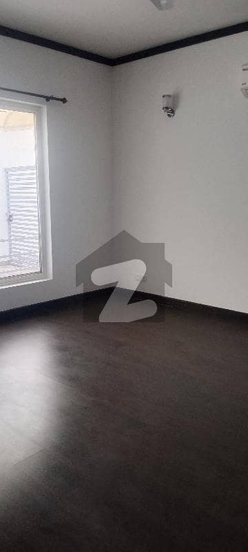 House For Rent In F-8 House For Rent In F-8