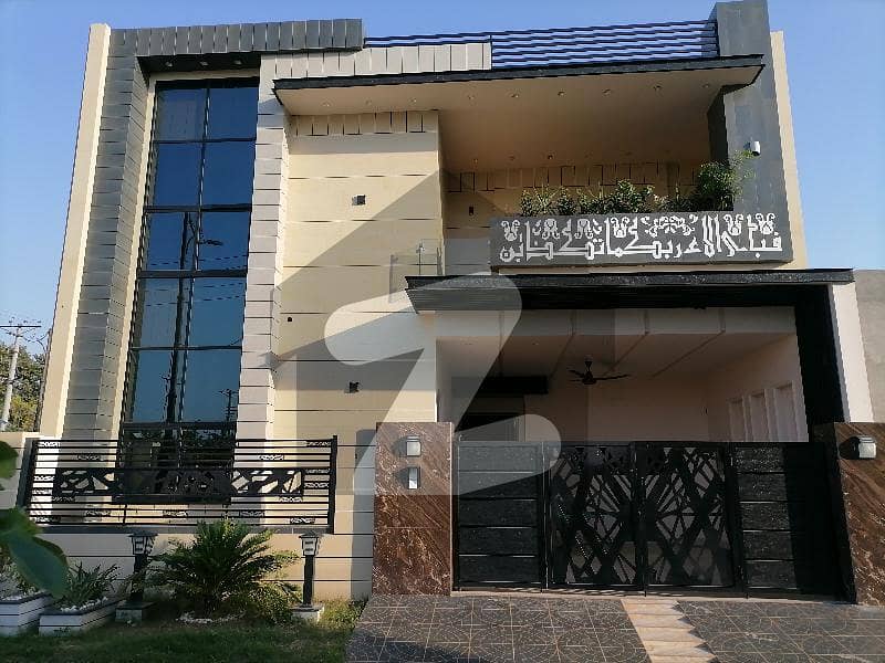 سمندری روڈ فیصل آباد میں 5 کمروں کا 7 مرلہ مکان 3.5 کروڑ میں برائے فروخت۔