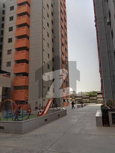گرے نور ٹاور اینڈ شاپنگ مال سکیم 33,کراچی میں 3 کمروں کا 5 مرلہ فلیٹ 1.4 کروڑ میں برائے فروخت۔