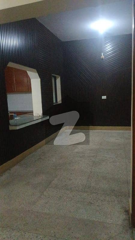 شاہ تاج کالونی لاہور میں 4 کمروں کا 12 مرلہ مکان 4.1 کروڑ میں برائے فروخت۔