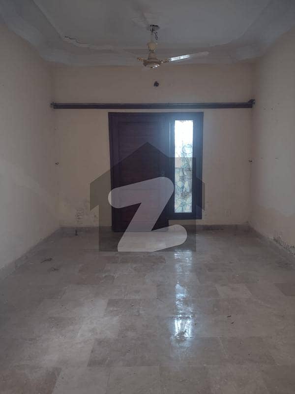 گلشن عظیم سکیم 33,کراچی میں 4 کمروں کا 9 مرلہ مکان 60.0 ہزار میں کرایہ پر دستیاب ہے۔