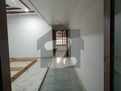 1100 Sq Yards Bungalow Rent For Office Use At Main Tipu Sultan Road