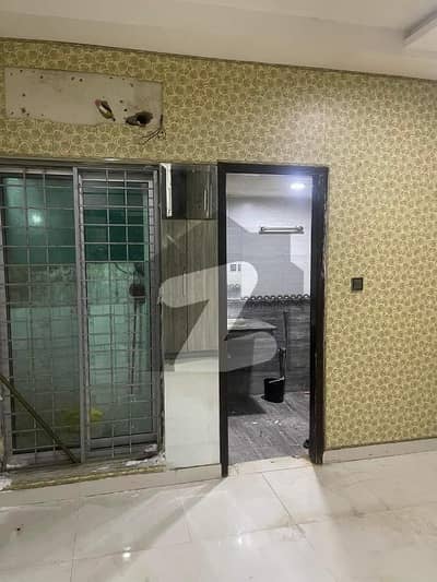 پیراگون سٹی لاہور میں 3 کمروں کا 5 مرلہ مکان 60.0 ہزار میں کرایہ پر دستیاب ہے۔