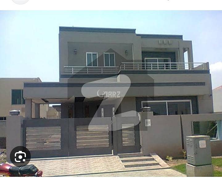 G,10/2, 10 MARLA BRAND NEW HOUSE FOR SALE 5 BED ATTACHED BATH MARBLE FLOOR BEST LOCATION NAYER TO PARK AND MARKET