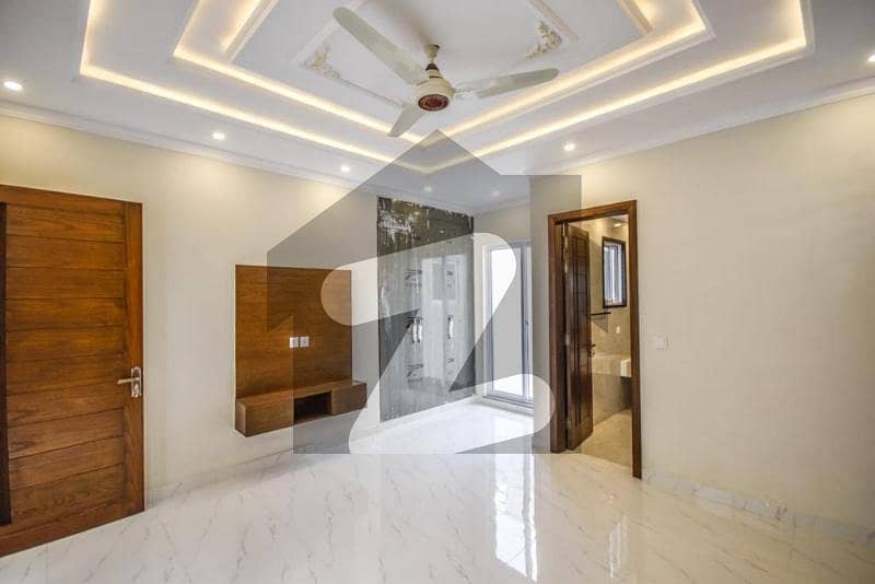 House For rent In Cantt Cantt, Lahore ID47674248