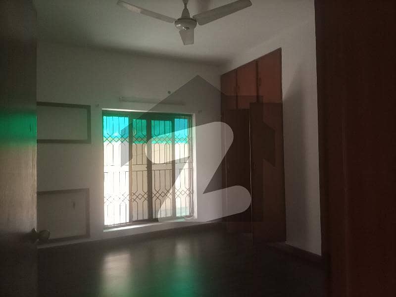 10MARLA LOWER PORTION DHA PHASE 4 10MARLA LOWER PORTION DHA PHASE 4