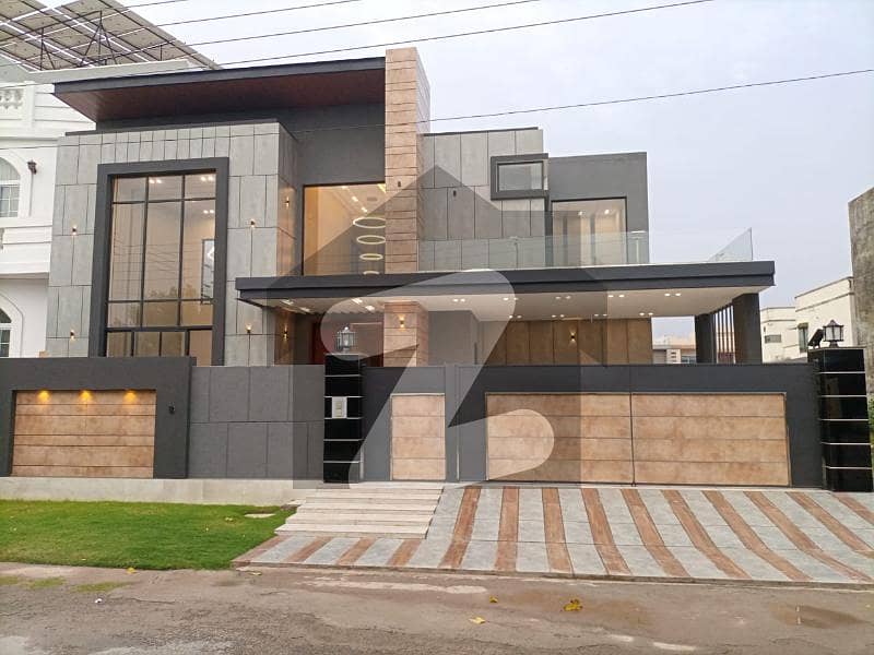 This Is Your Chance To Buy Prime Location House In Wapda Town Phase 2