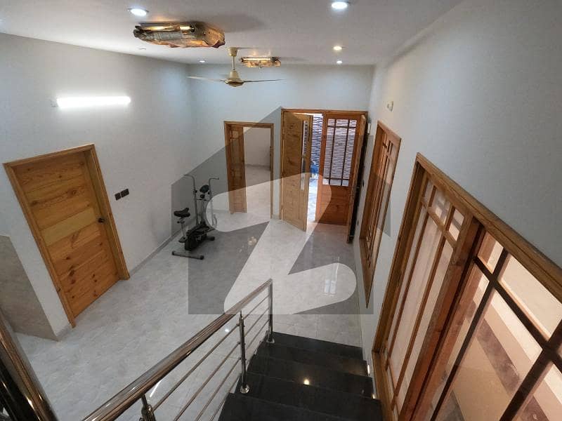 نیا ناظم آباد کراچی میں 4 کمروں کا 5 مرلہ مکان 3.2 کروڑ میں برائے فروخت۔