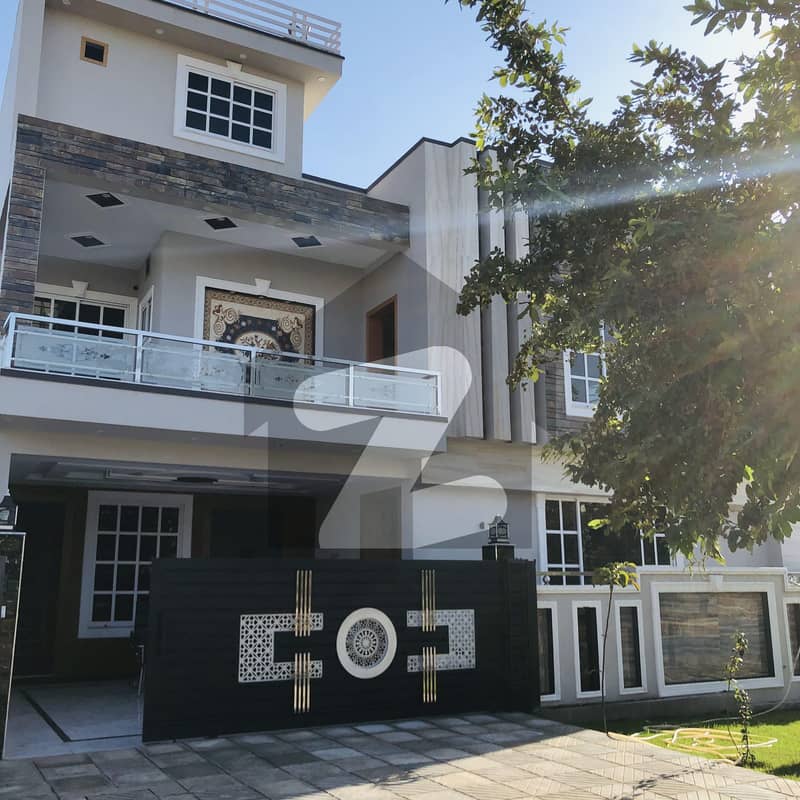 10 Marla Brand New Full House For Rent In Gulberg Residencia Block I