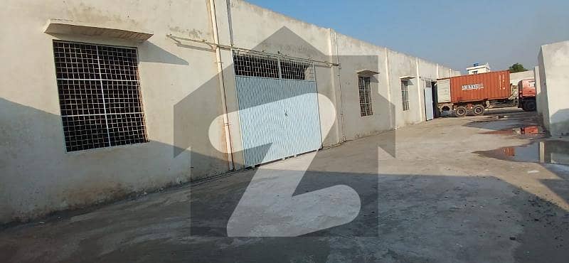 قلعہ ستارشاہ شیخوپورہ میں 3 کمروں کا 8 کنال فیکٹری 70.0 ہزار میں کرایہ پر دستیاب ہے۔
