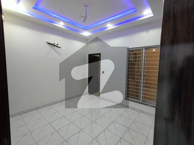 A Stylish & MODERN PORTION AVAILABLE FOR RENT