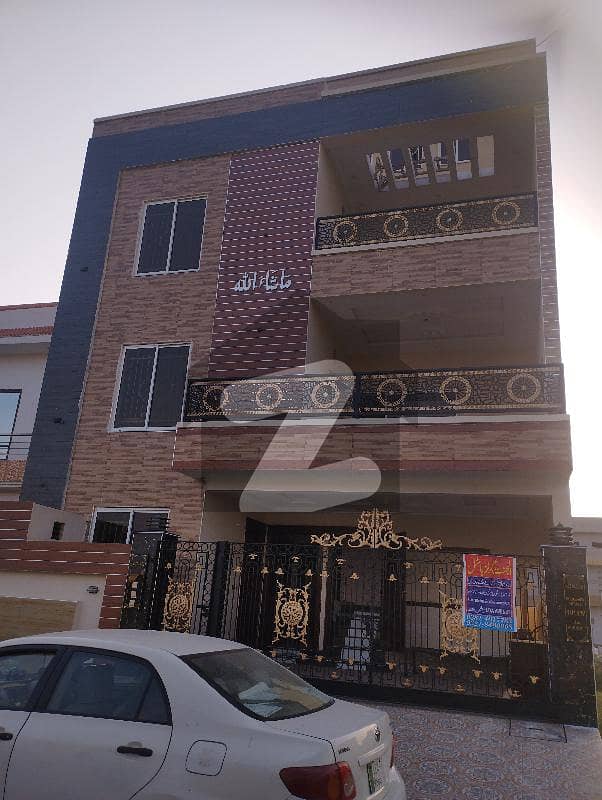 10 MARLA GIRL HOSTEL ROOM IS AVAILABLE FOR RENT NEAR COMSAT UNIVERSTY