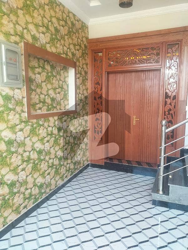 غوری ٹاؤن فیز 4 اے غوری ٹاؤن,اسلام آباد میں 4 کمروں کا 7 مرلہ مکان 1.8 کروڑ میں برائے فروخت۔