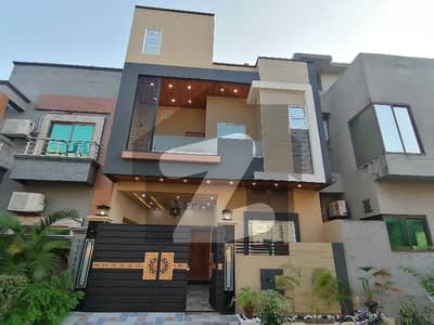 House Available For sale In Lahore Medical Phase 1