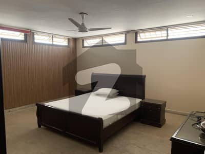 شانزیل گالف ریزڈینسیا جناح ایونیو,کراچی میں 3 کمروں کا 6 مرلہ فلیٹ 1.35 کروڑ میں برائے فروخت۔