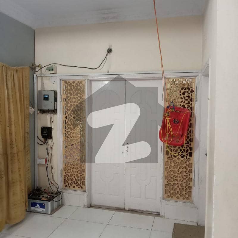 الفلاح سوسائٹی شاہ فیصل ٹاؤن,کراچی میں 8 کمروں کا 6 مرلہ مکان 2.1 کروڑ میں برائے فروخت۔